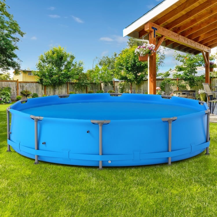 Round solar pool cover in blue, made of durable PE material, designed to retain heat and reduce evaporation for pools.