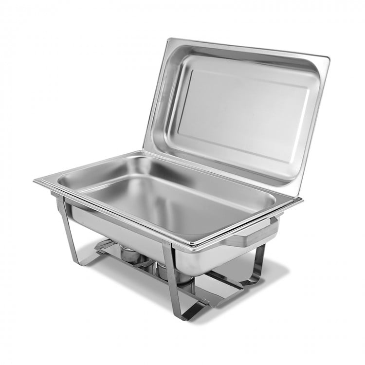 Stainless steel 9-quart rectangular chafer buffet with lid, ideal for keeping food warm at parties and events.