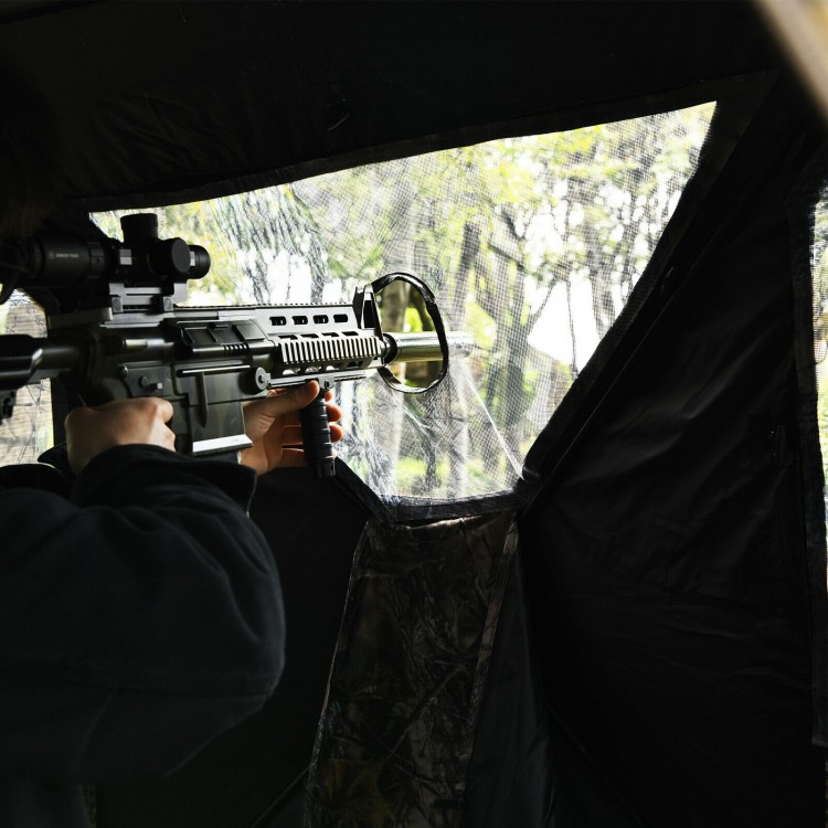 Hunting blind with gun port, made of durable polyester, designed for 3 people, ideal for outdoor hunting.
