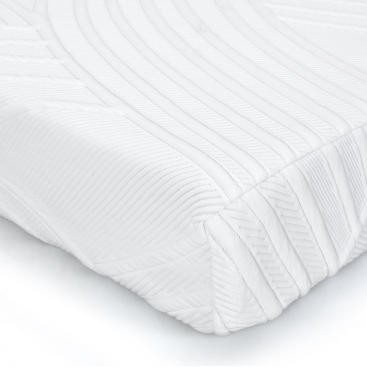 Close-up of the 8-inch memory foam mattress with a poly jacquard fabric cover, designed for cool and comfortable sleep.
