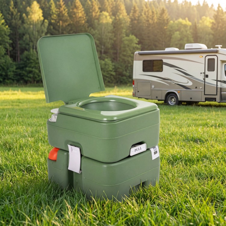 Portable camping toilet in green with a 22 L detachable waste tank, designed for easy transport and comfort during adventures.