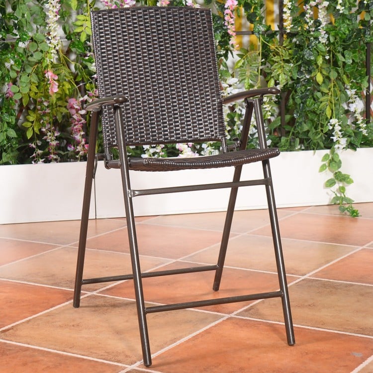Folding rattan bar chair with armrests and footrest, featuring a sturdy steel frame for outdoor and indoor use.