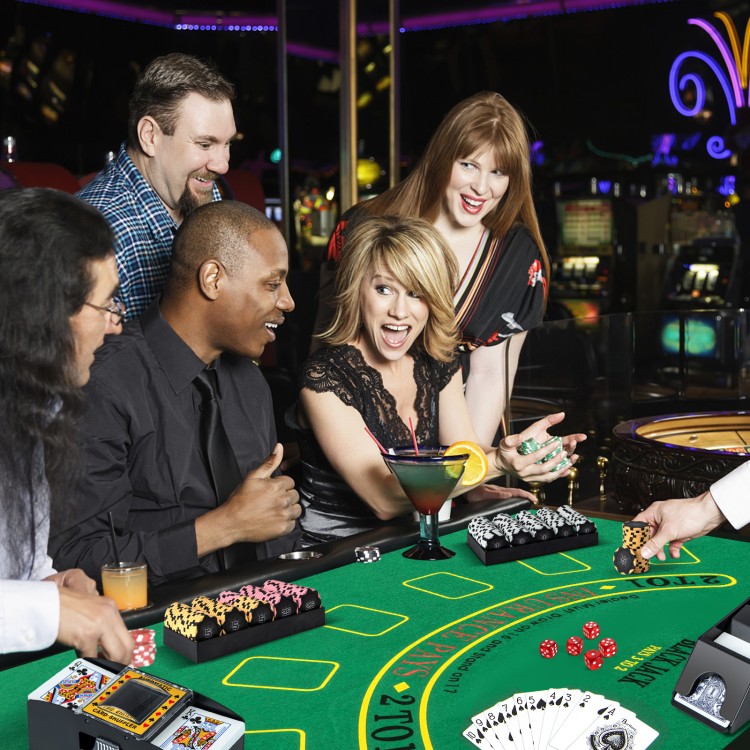 14 gram poker chips set with 300 pieces, including accessories for Texas Holdem and Blackjack games, ideal for.