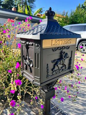 Beautiful mailbox
